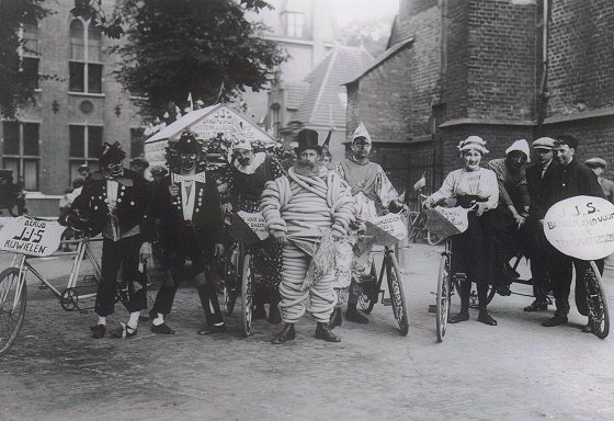 reclame voor JJS-rijwielen, Nicolaaskerkhof, Utrecht